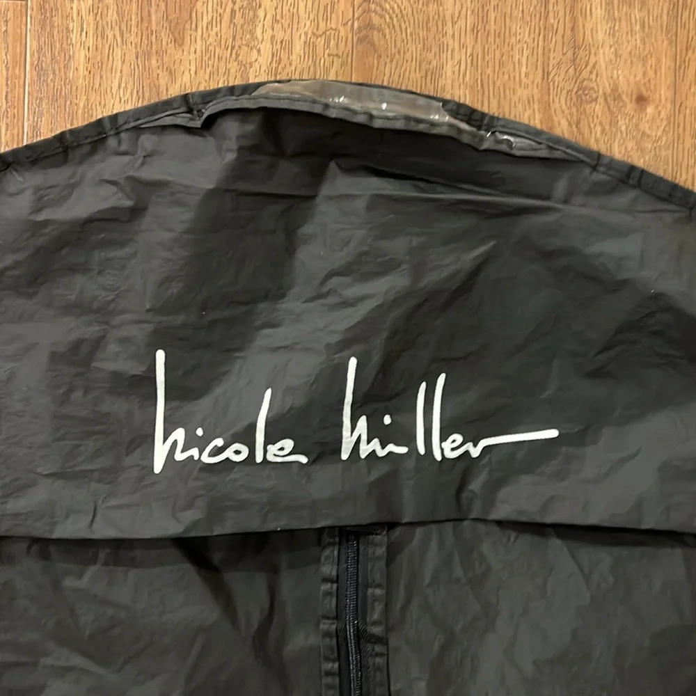 Black Nicole Miller Full Length Hanging Travel Garment Storage Bag